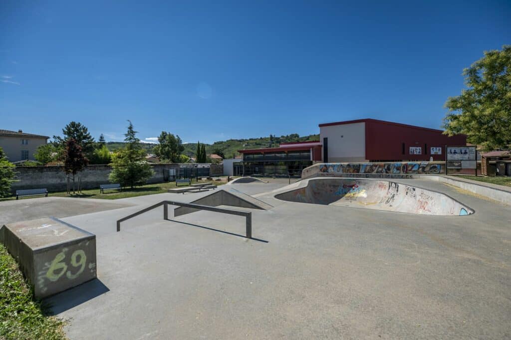 Dojo et Skate-Parc-SIGIS-Condrieu-69420